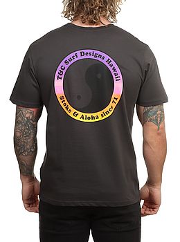 Town And Country Yin Yang 71 Logo Tee Black