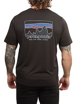 Patagonia Cap Cool 73 Skyline Tee Black