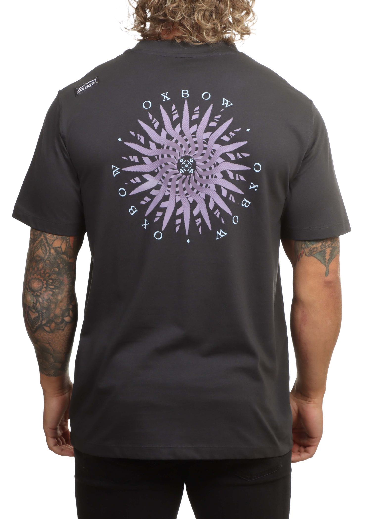 Oxbow Wheel Tee Caviar