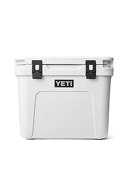Yeti Roadie 32L Wheeled Cool Box White