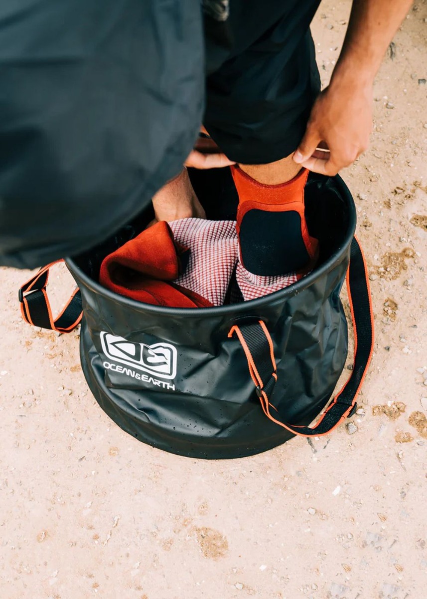 Ocean & Earth High N Dry Collapsible Wetsuit Bucket